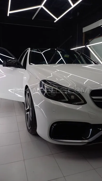 Mercedes Benz E Class 2015 for Sale in Lahore Image-1