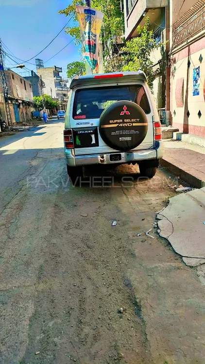 Mitsubishi Pajero 1992 for Sale in Narowal Image-1