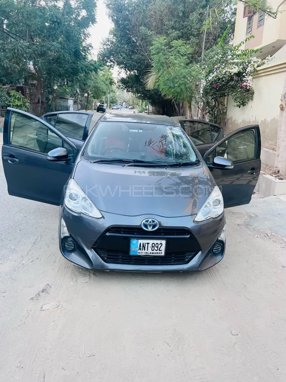 Toyota Aqua 2015 for Sale in Karachi Image-1