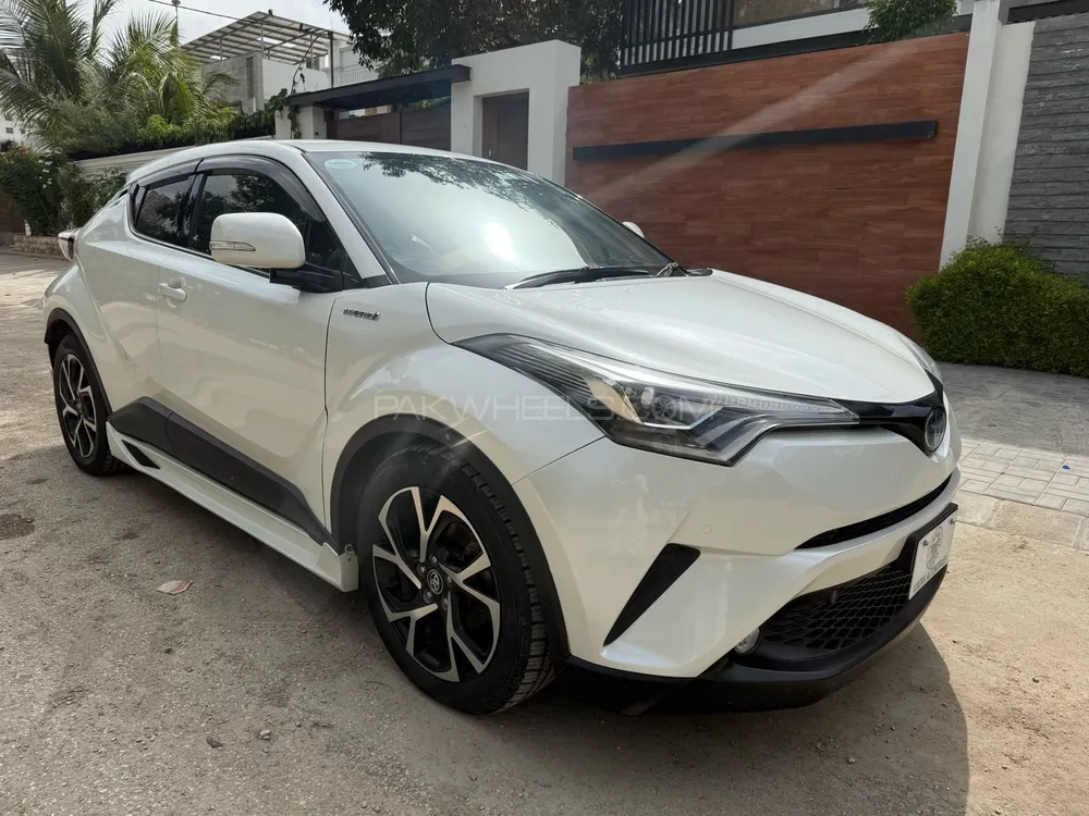 Toyota C-HR 2017 for Sale in Karachi Image-1