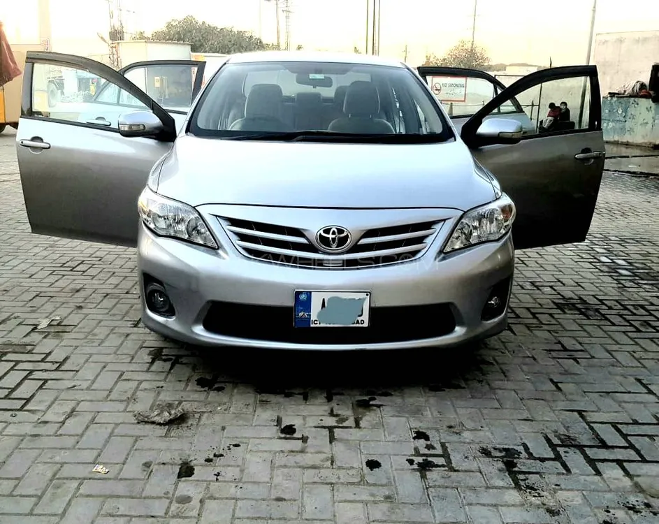 Toyota Corolla 2013 for Sale in Islamabad Image-1