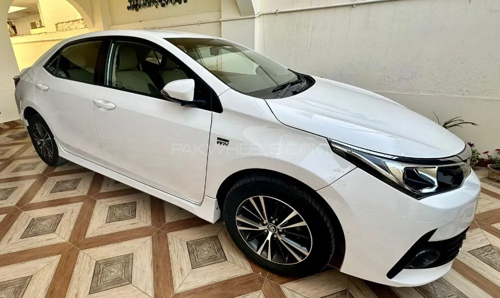 Toyota Corolla 2018 for Sale in Karachi Image-1