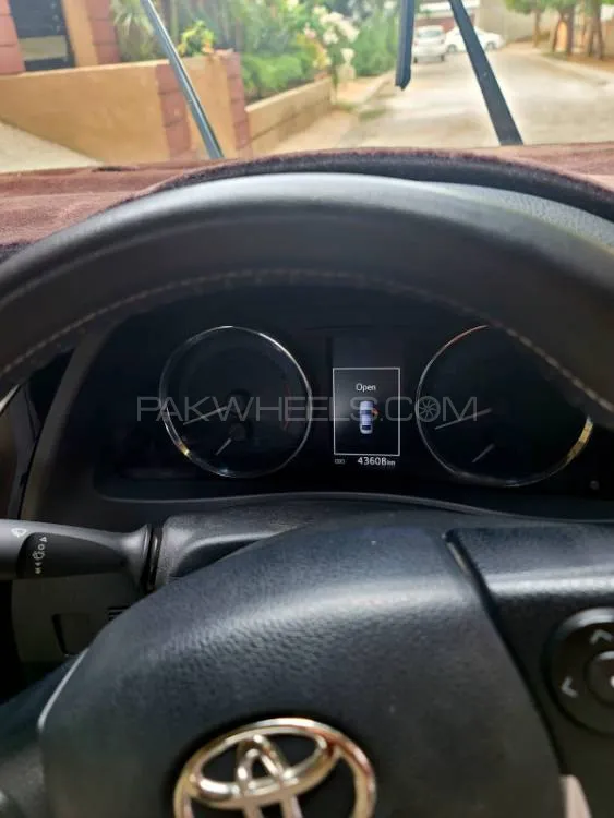 Toyota Corolla 2019 for Sale in Karachi Image-1