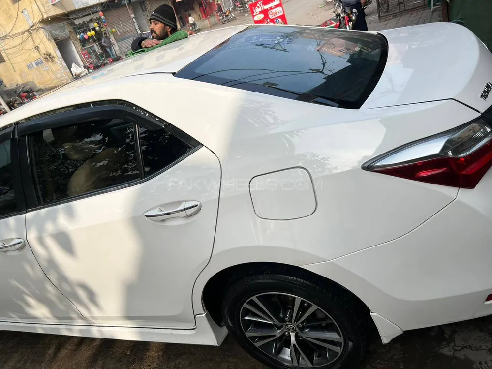Toyota Corolla 2018 for Sale in Lahore Toyota Corolla 2018 for Sale in Lahore Image-5