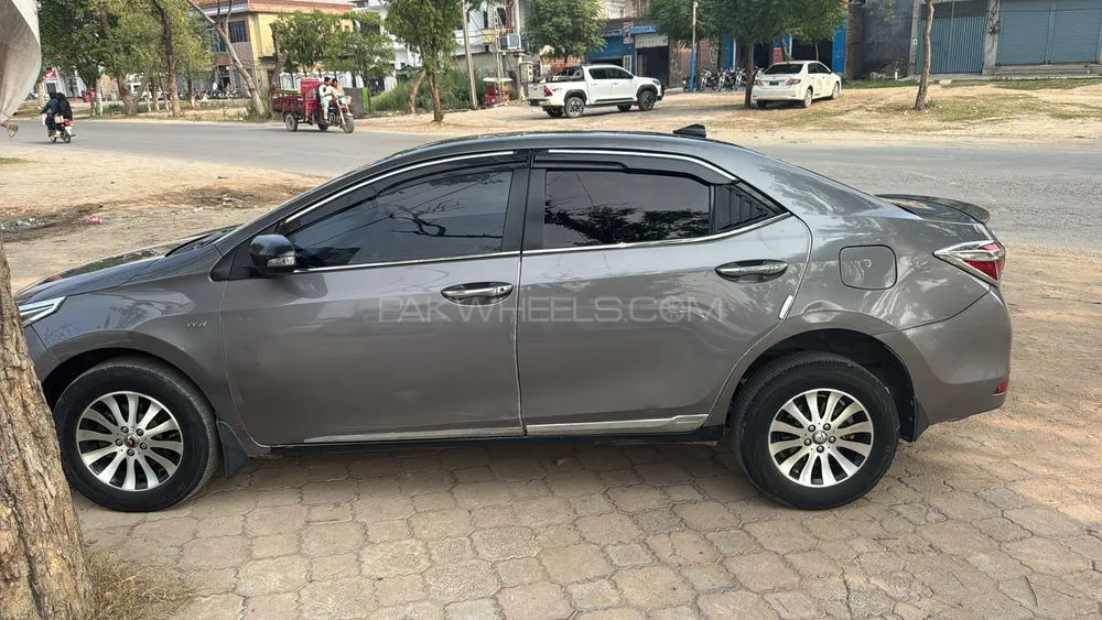 Toyota Corolla 2015 for Sale in Pasrur Image-1