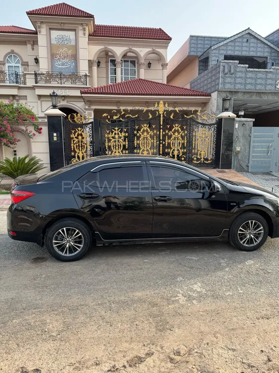 Toyota Corolla 2016 for Sale in Sargodha Image-1
