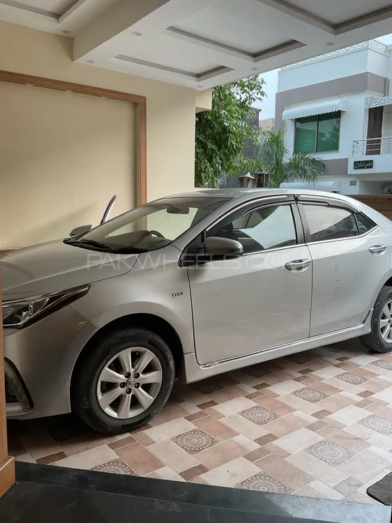 Toyota Corolla 2017 for Sale in Islamabad Image-1