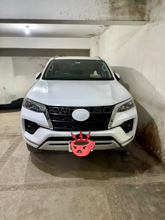 Toyota Fortuner 2021 for Sale in Karachi Image-1