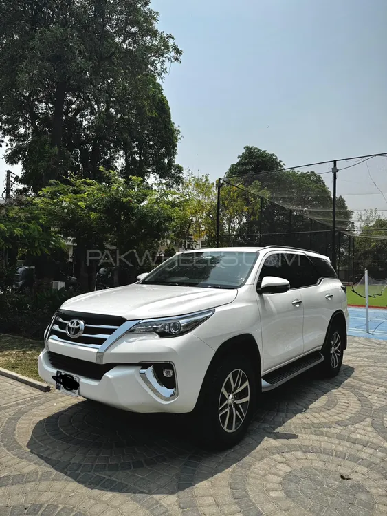 Toyota Fortuner 2021 for Sale in Lahore Image-1