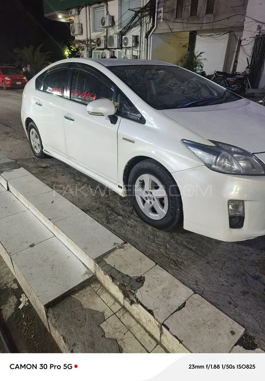 Toyota Prius 2009 for Sale in Islamabad Image-1