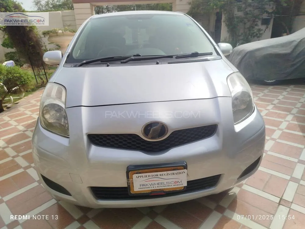 Toyota Vitz 2009 for Sale in Karachi Image-1