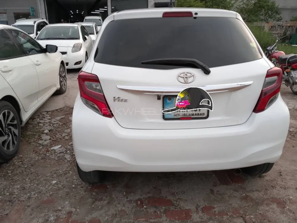 Toyota Vitz 2014 for Sale in Jhelum Image-1