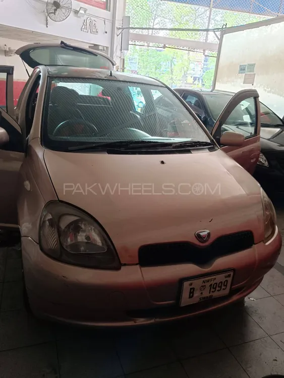 Toyota Vitz 1999 for Sale in Lahore Image-1