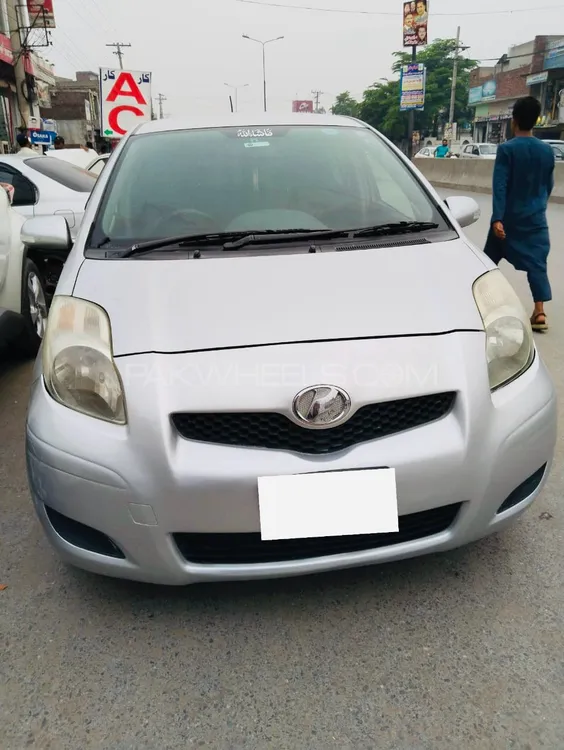 Toyota Vitz 2008 for Sale in Sheikhupura Image-1