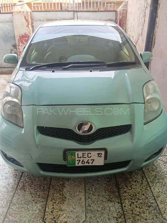 Toyota Vitz 2008 for Sale in Islamabad Image-1