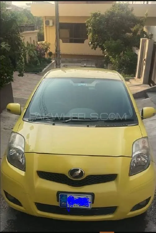 Toyota Vitz 2009 for Sale in Islamabad Image-1