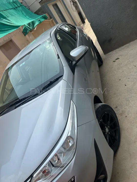 Toyota Yaris Sedan 2020 for Sale in Lahore Image-1