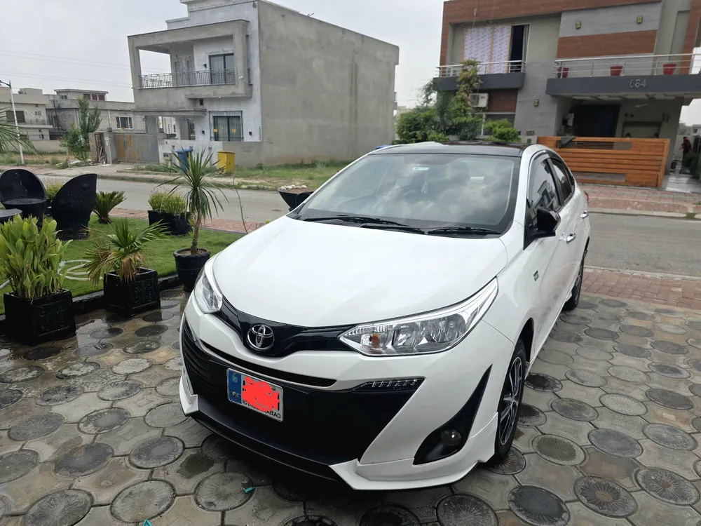 Toyota Yaris Sedan 2021 for Sale in Islamabad Image-1