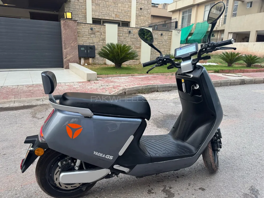 Yadea G5 2025 for Sale Image-1