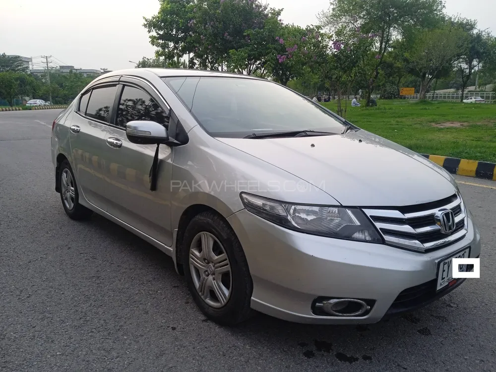 Honda City 2015 for Sale in Islamabad Image-1