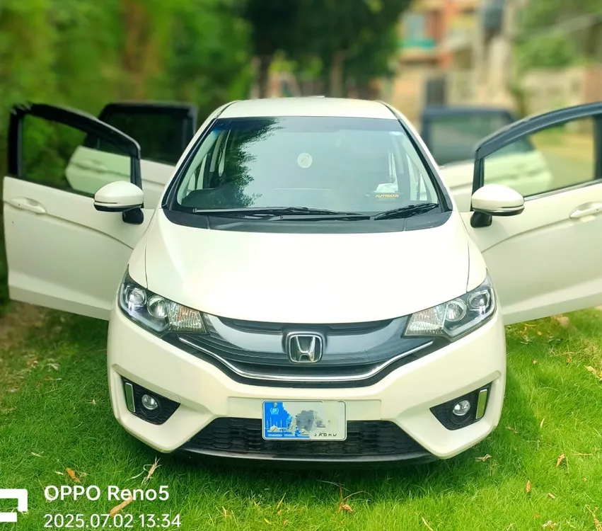 Honda Fit 2013 for Sale in Lahore Image-1