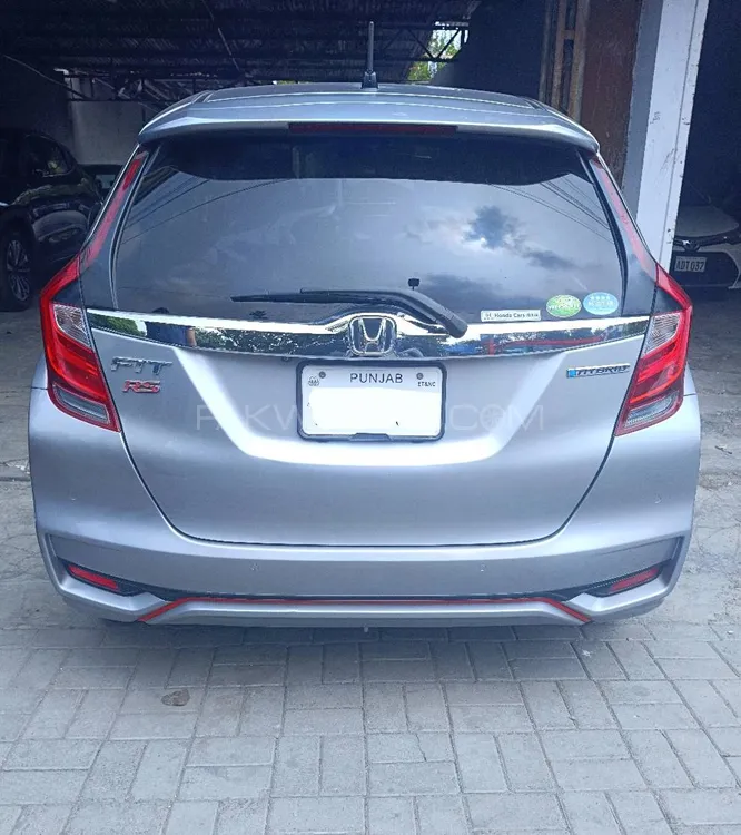 Honda Fit 2017 for Sale in Lahore Image-1