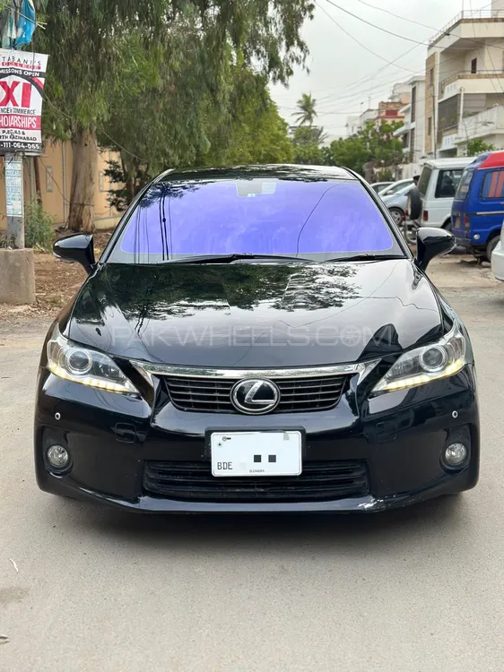 Lexus CT200h 2011 for Sale in Karachi Image-1