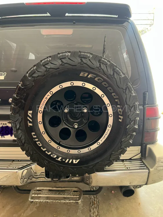 Mitsubishi Pajero 1994 for Sale in Karachi Mitsubishi Pajero 1994 for Sale in Karachi Image-7