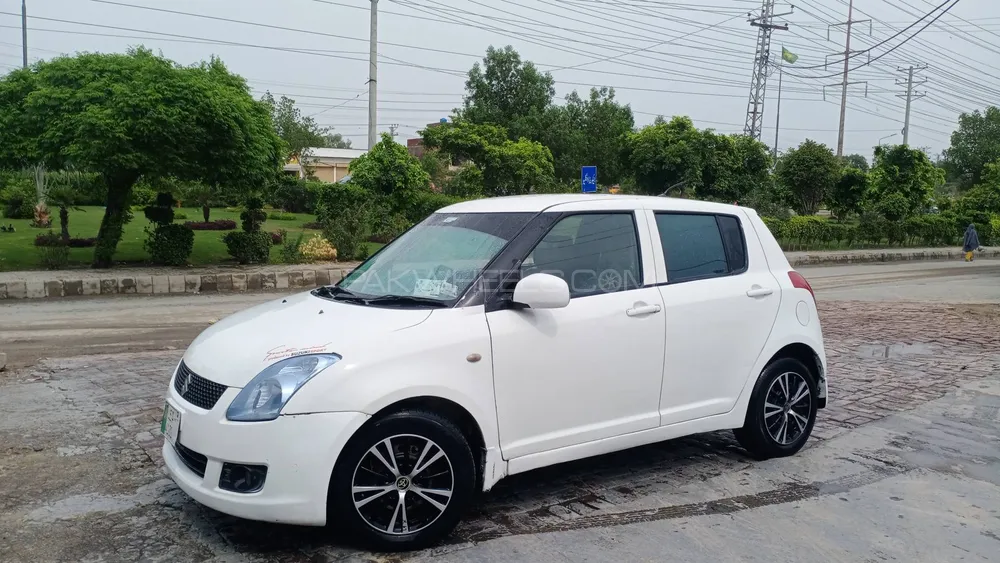 Suzuki Swift 2011 for Sale in Kasur Image-1