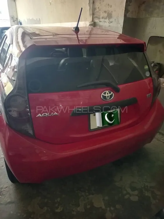 Toyota Aqua 2013 for Sale in Sialkot Image-1