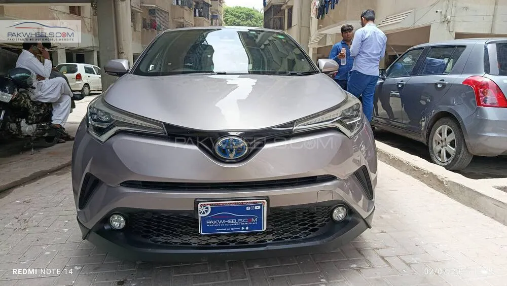 Toyota C-HR 2017 for Sale in Karachi Image-1