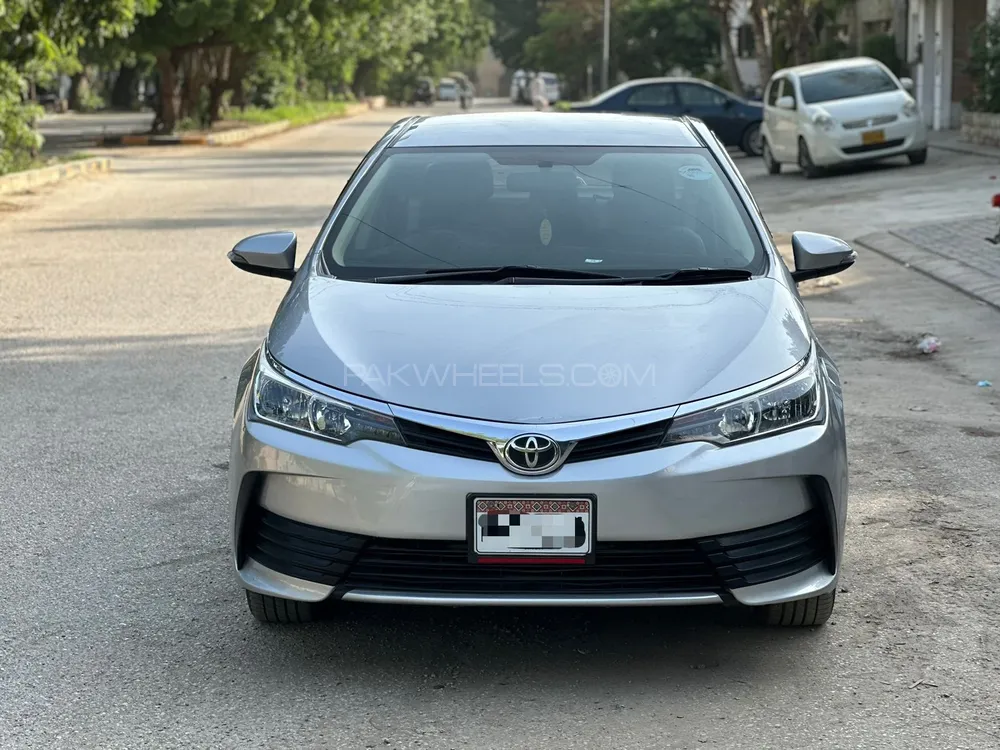 Toyota Corolla 2018 for Sale in Karachi Image-1