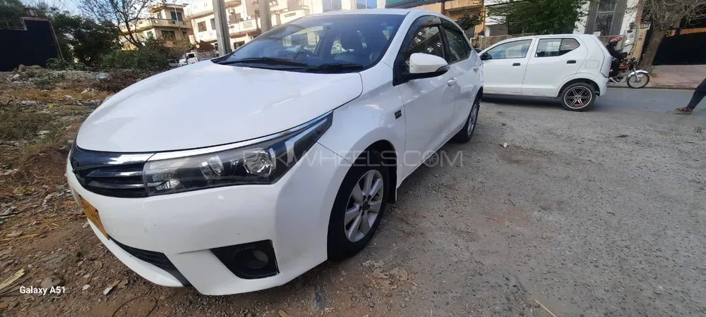 Toyota Corolla 2017 for Sale in Islamabad Image-1