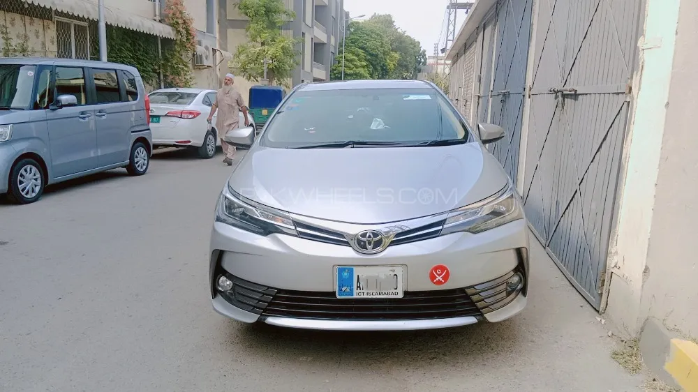 Toyota Corolla 2020 for Sale in Peshawar Image-1