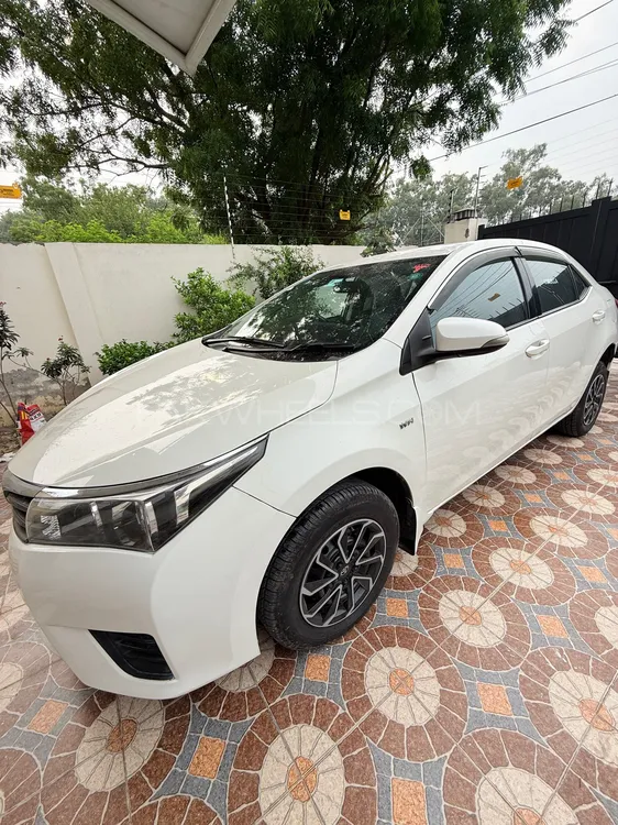 Toyota Corolla 2015 for Sale in Lahore Image-1