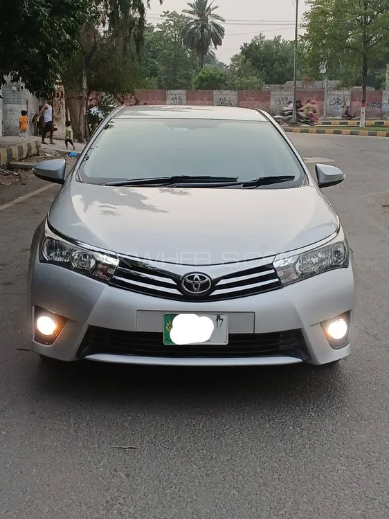 Toyota Corolla 2017 for Sale in Faisalabad Image-1