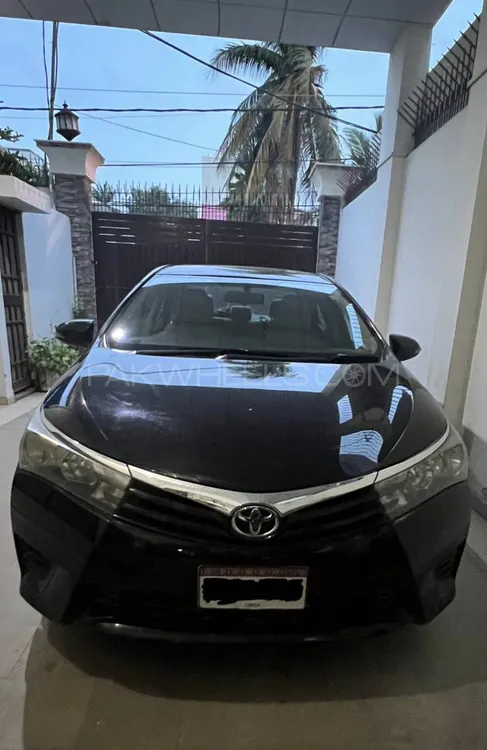 Toyota Corolla 2016 for Sale in Karachi Image-1