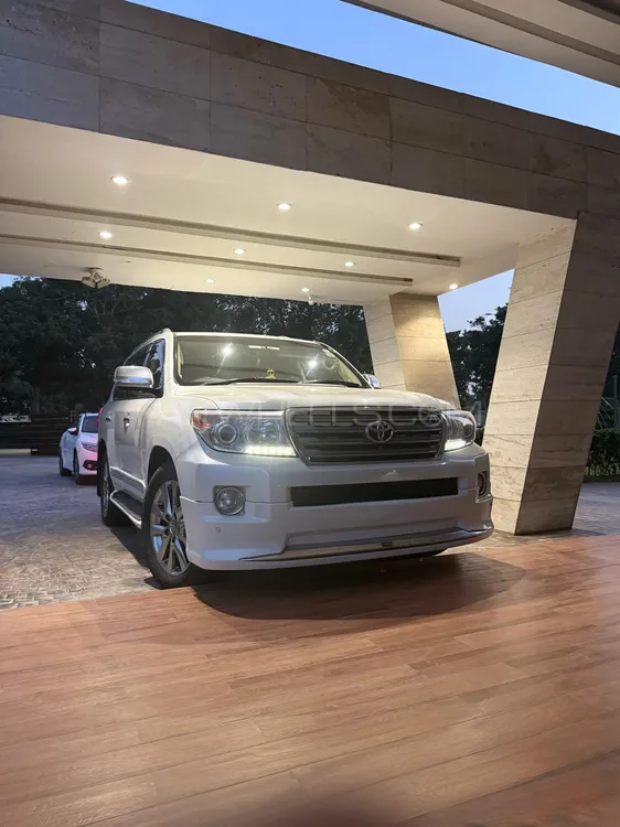 Toyota Land Cruiser 2015 for Sale in Lahore Image-1