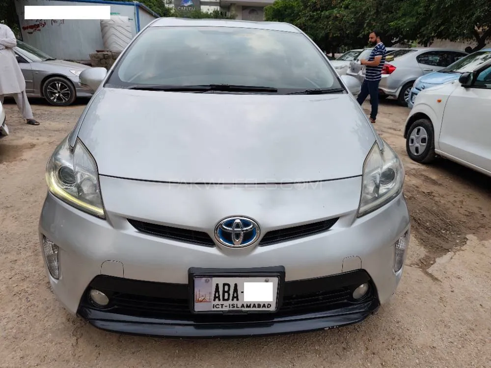 Toyota Prius 2013 for Sale in Islamabad Image-1