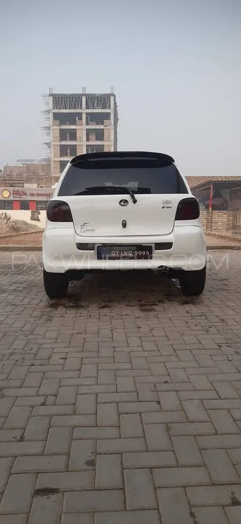 Toyota Vitz 2000 for Sale in Peshawar Image-1