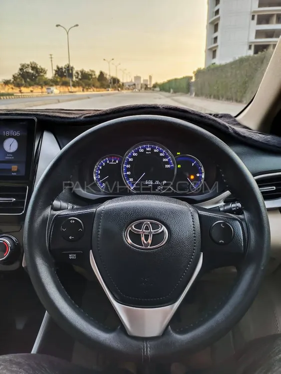 Toyota Yaris Sedan 2020 for Sale in Karachi Image-1