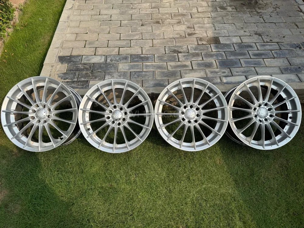17 inch Alloy Rims Image-1