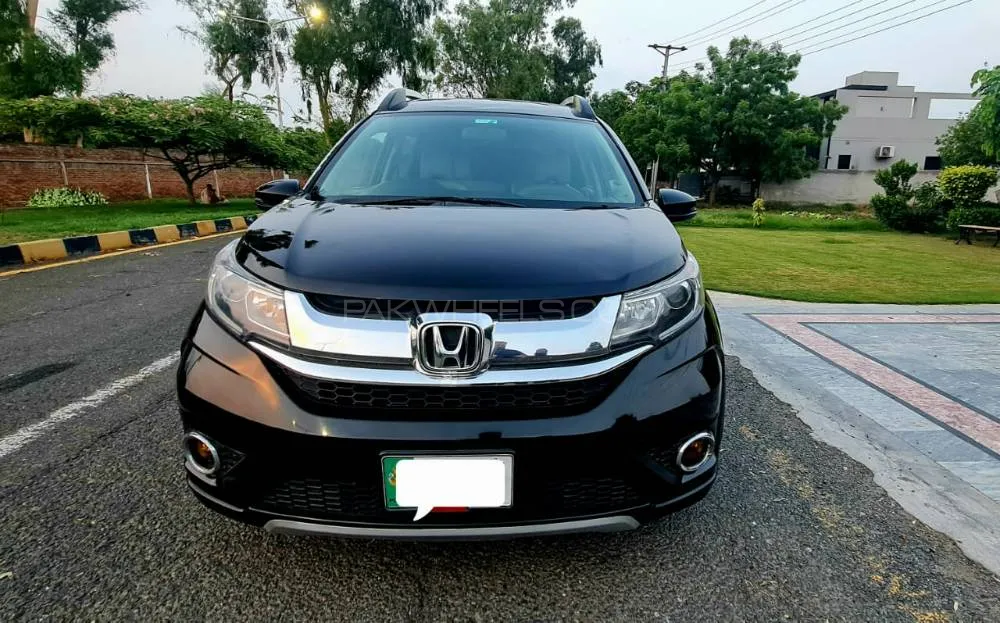 Honda BR-V 2017 for Sale in Lahore Image-1