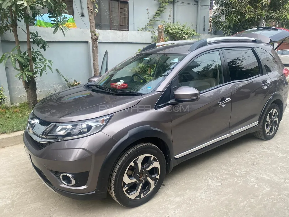 Honda BR-V 2018 for Sale in Lahore Image-1