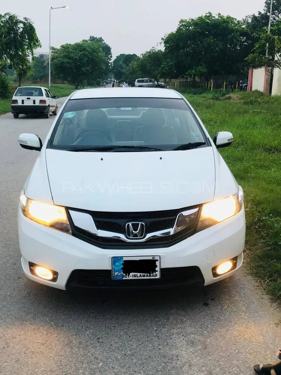 Honda City 2017 for Sale in Islamabad Image-1