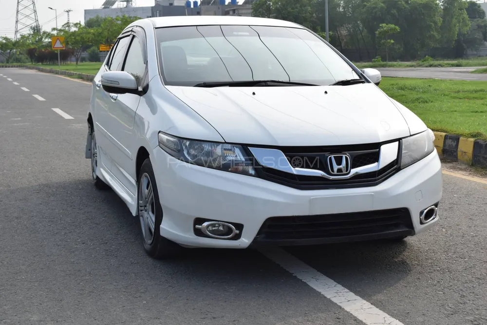 Honda City 2018 for Sale in Lahore Image-1