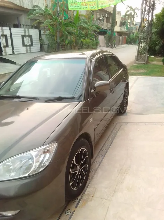 Honda Civic 2004 for Sale in Lahore Image-1