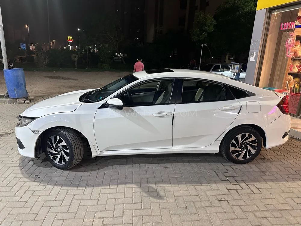 ہونڈا سوک 2017 for Sale in لاہور Image-1