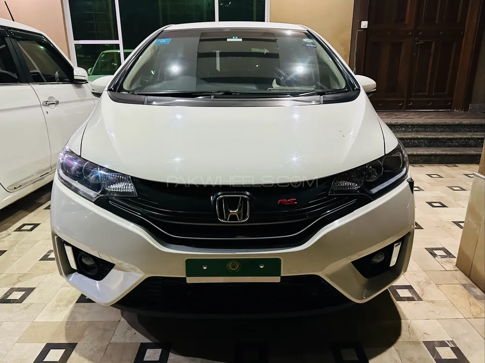 Honda Fit 2014 for Sale in Lahore Image-1
