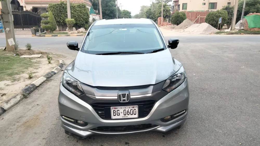 Honda Vezel 2013 for Sale in Lahore Image-1